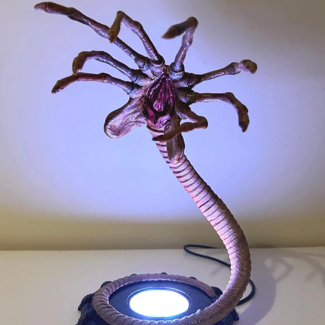 Lighting Decor Ideas - Lampu Alien Facehugger Lampu Malam, Dekorasi